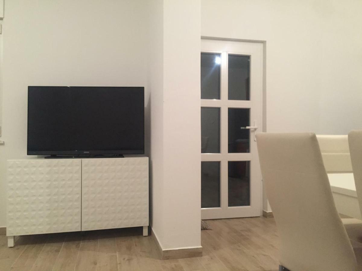 Sea View Apartment With A Huge Terrace 皮萨克 外观 照片