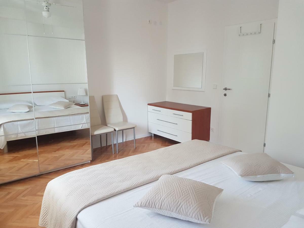 Sea View Apartment With A Huge Terrace 皮萨克 外观 照片