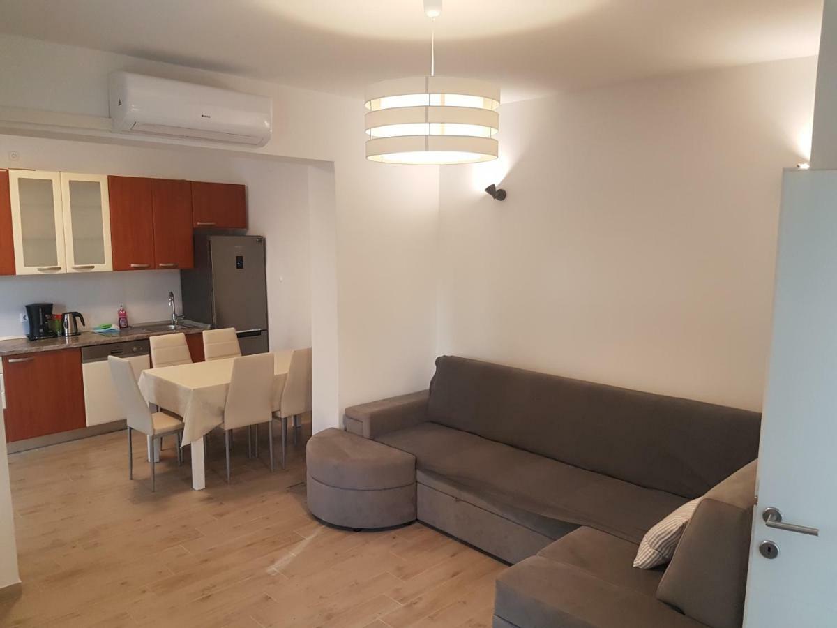 Sea View Apartment With A Huge Terrace 皮萨克 外观 照片
