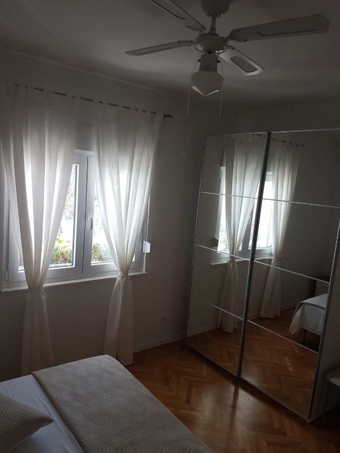 Sea View Apartment With A Huge Terrace 皮萨克 外观 照片